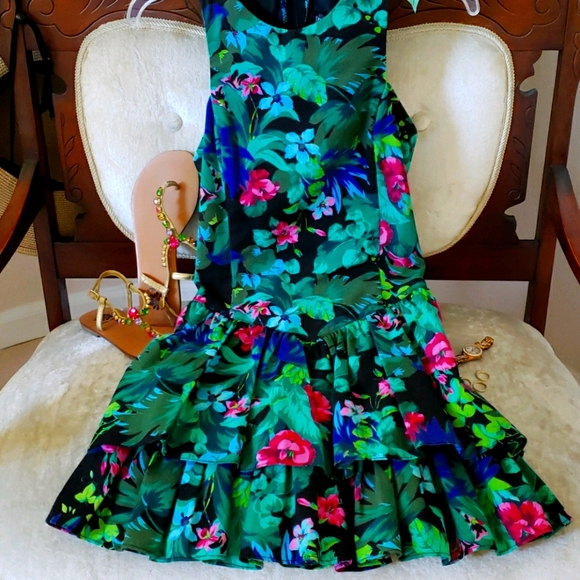 Tropical dress - Picture 1 of 11